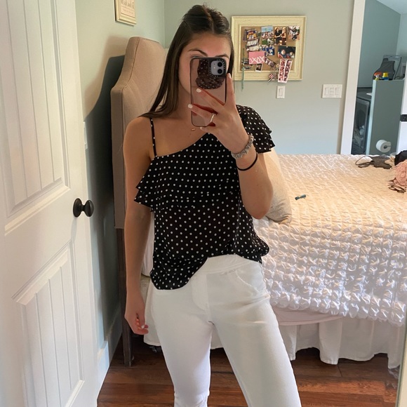 One Shoulder Ruffle Blouse - Picture 4 of 5